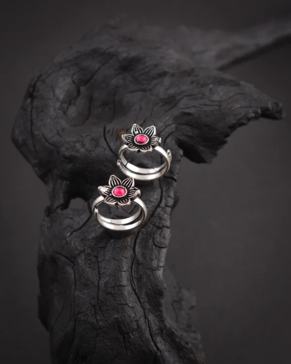 Toe Ring-Embrace Vintage Elegance with Our Oxidised Toe Ring