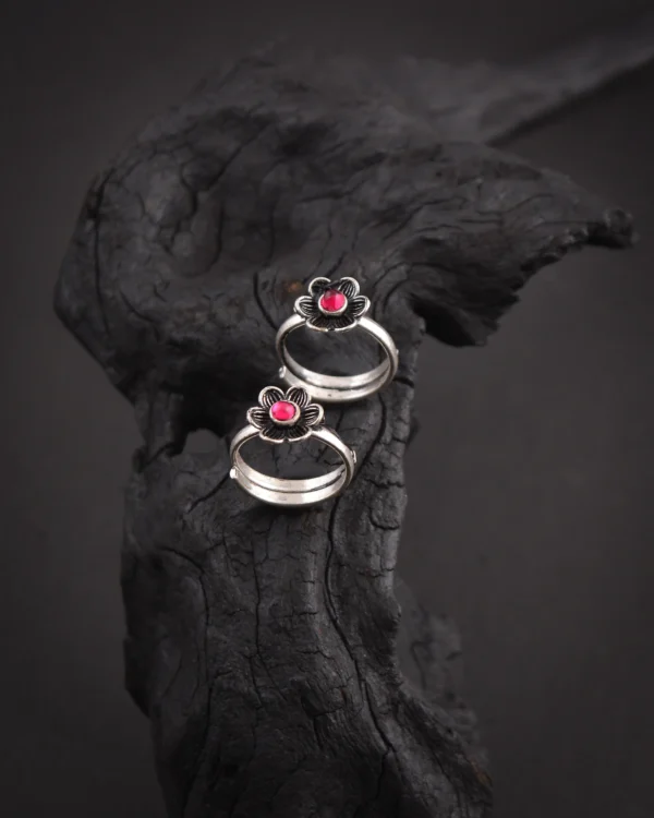 Toe Ring-Embrace Vintage Elegance with Our Oxidised Toe Ring