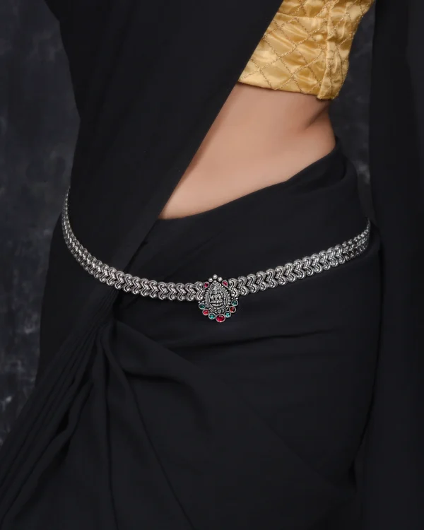 Oxidized Kamarbandh: A Traditional and Modern Blend in Jewellery