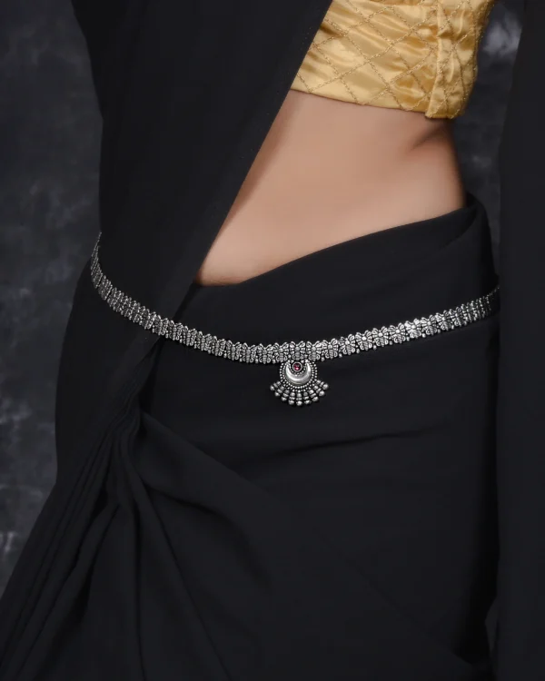 Oxidized Kamarbandh: A Traditional and Modern Blend in Jewellery