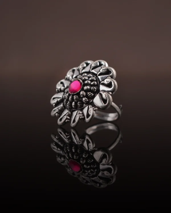 Oxidised Ring: A Touch of Vintage Elegance